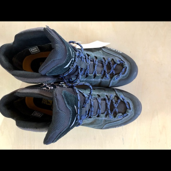 Salewa wm’s Mountain Trainer hiking boots - Picture 3 of 13